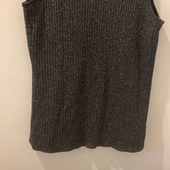 Dana Buchman large top black metallic threads sleeveless - Picture 10 of 12